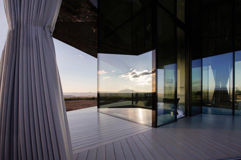 la-casa-del-desierto-vidrios-guardian-glass-reflexiones-vidrio