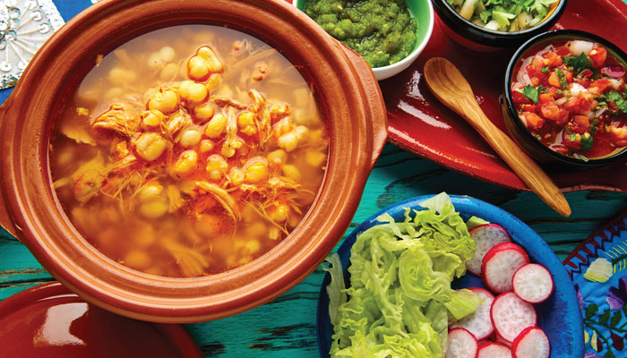 platos-mexicanos-pozole-rojo