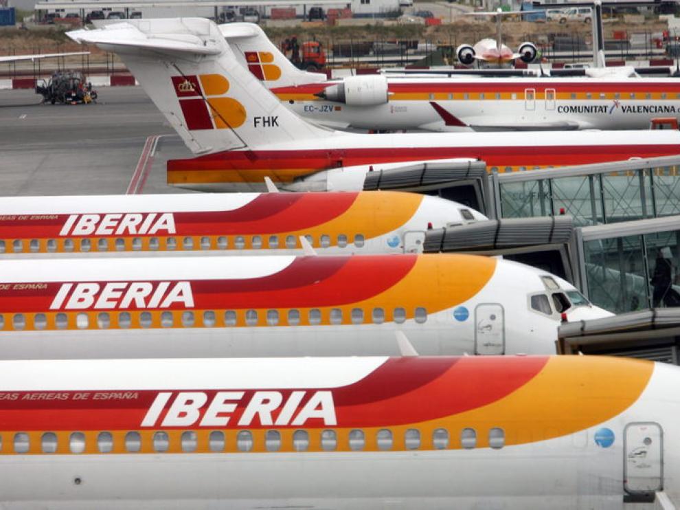 Dictan mínimos de 100% a vuelos domésticos no peninsulares por huelga El Prat