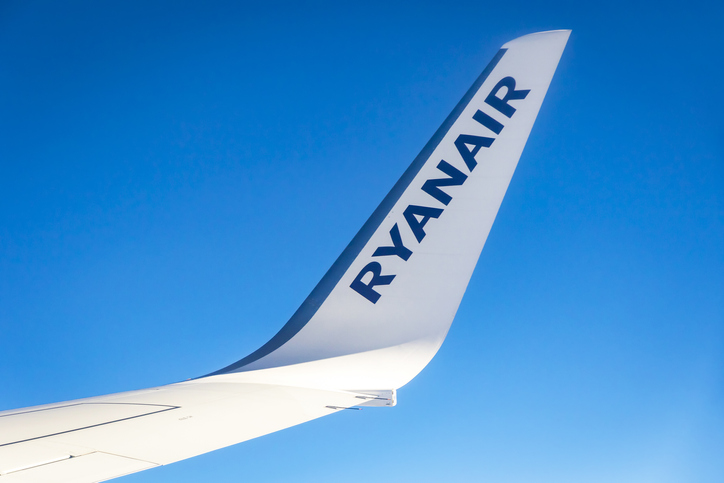 Ryanair halves 2020 growth plans on Boeing MAX delays