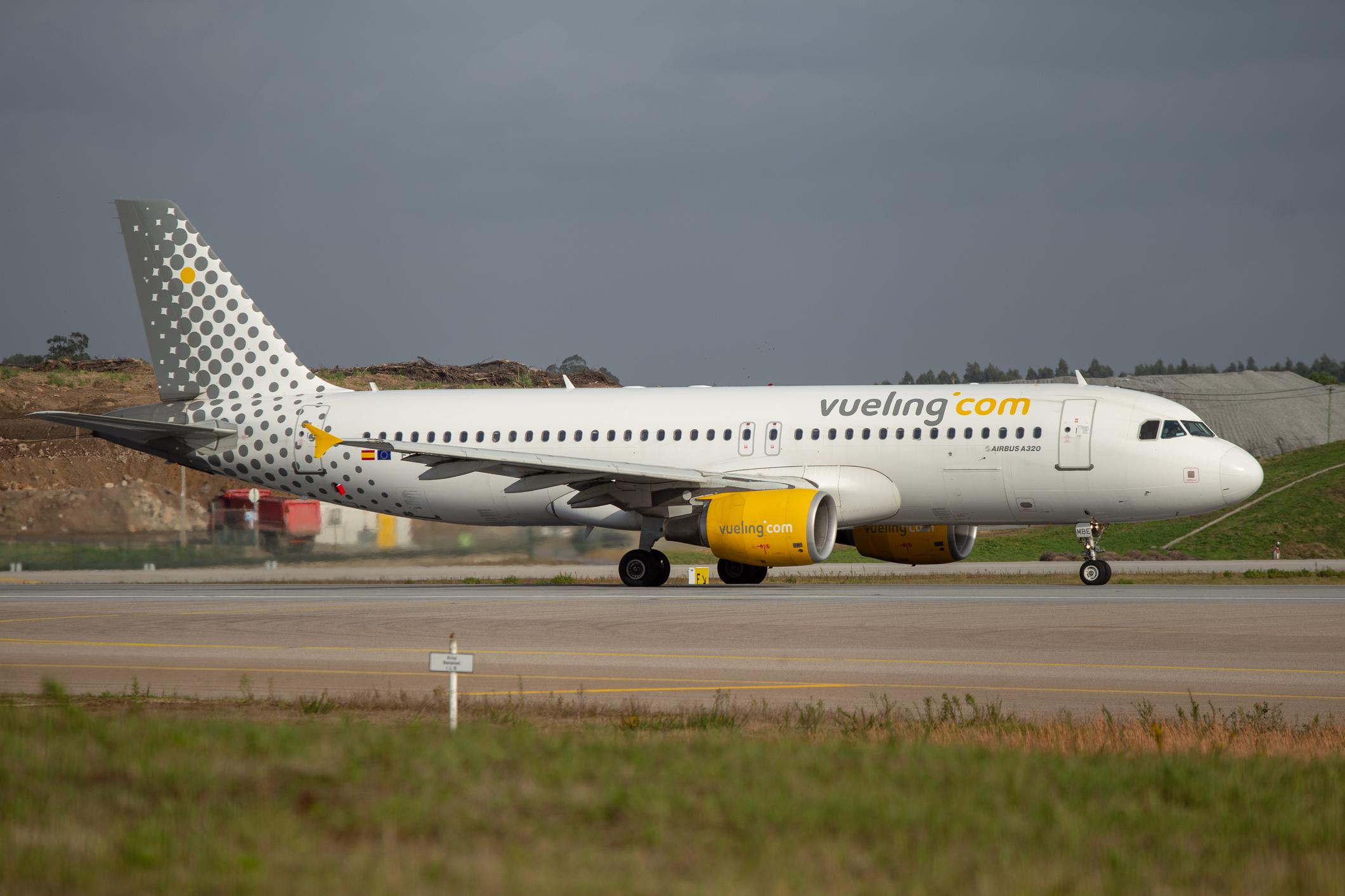 Vueling, la aerolínea más impuntual en los aeropuertos británicos