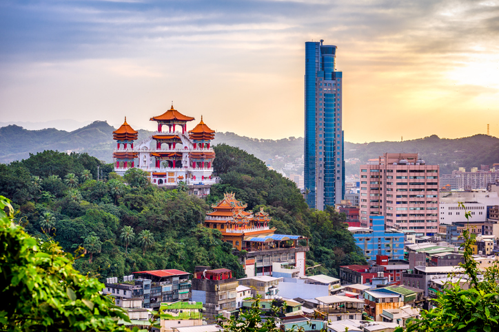 Taiwan rebukes China for tourism ban amid rising tension