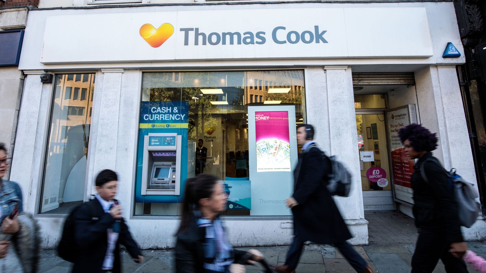 Britain’s Thomas Cook scrambles for $250 mln to avert collapse