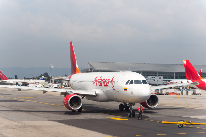 Avianca presenta plan de tarifas para competir con las aerolíneas de bajo coste