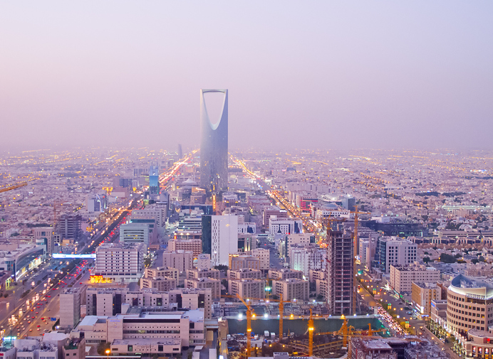 Arabia Saudí abre el teatro más grande del mundo árabe con 22.000 asientos