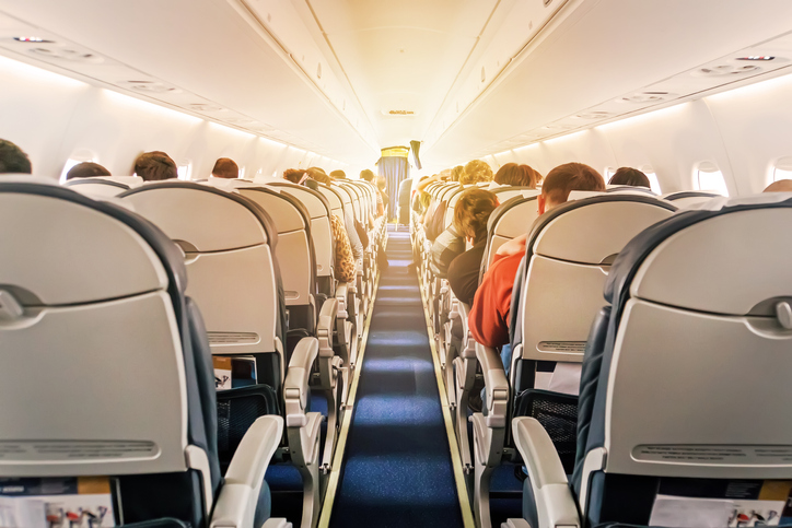 Impuesto del 30 % para viajar al exterior desafía a la clase media argentina