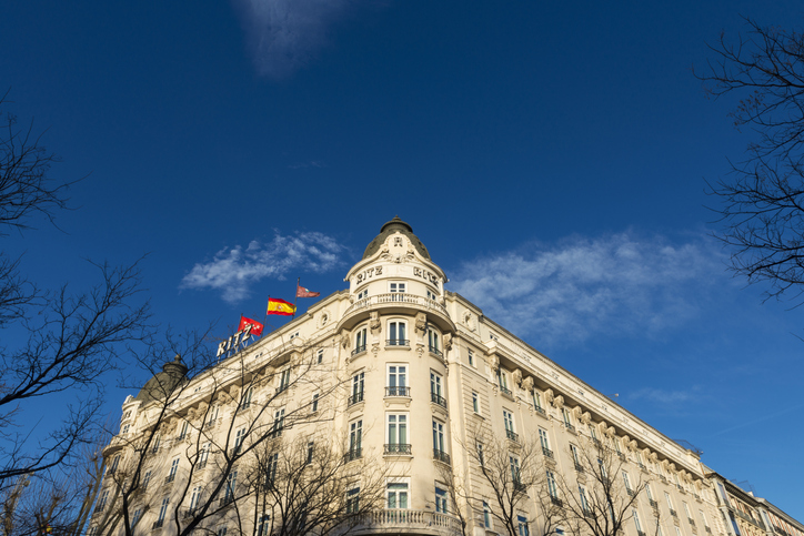 El hotel Ritz remodelado reabrirá sus puertas en verano