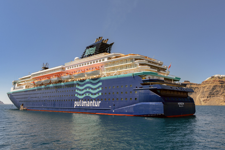 Pullmantur no permitirá embarcar a los pasajeros que hayan estado en China