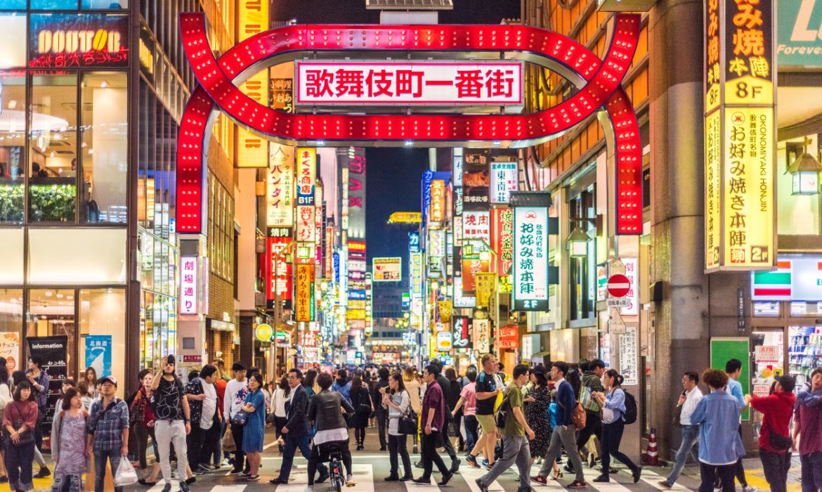 Cae un 58 % el número de turistas que llegaron a Japón en febrero