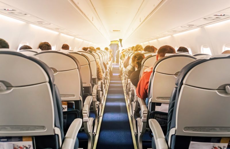 Thailand extends ban on passenger flights until end-April