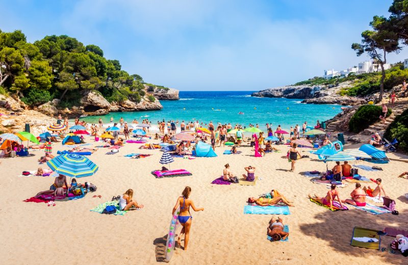 Agencias piden descuentos aéreos del 75% para españoles que viajen a Baleares