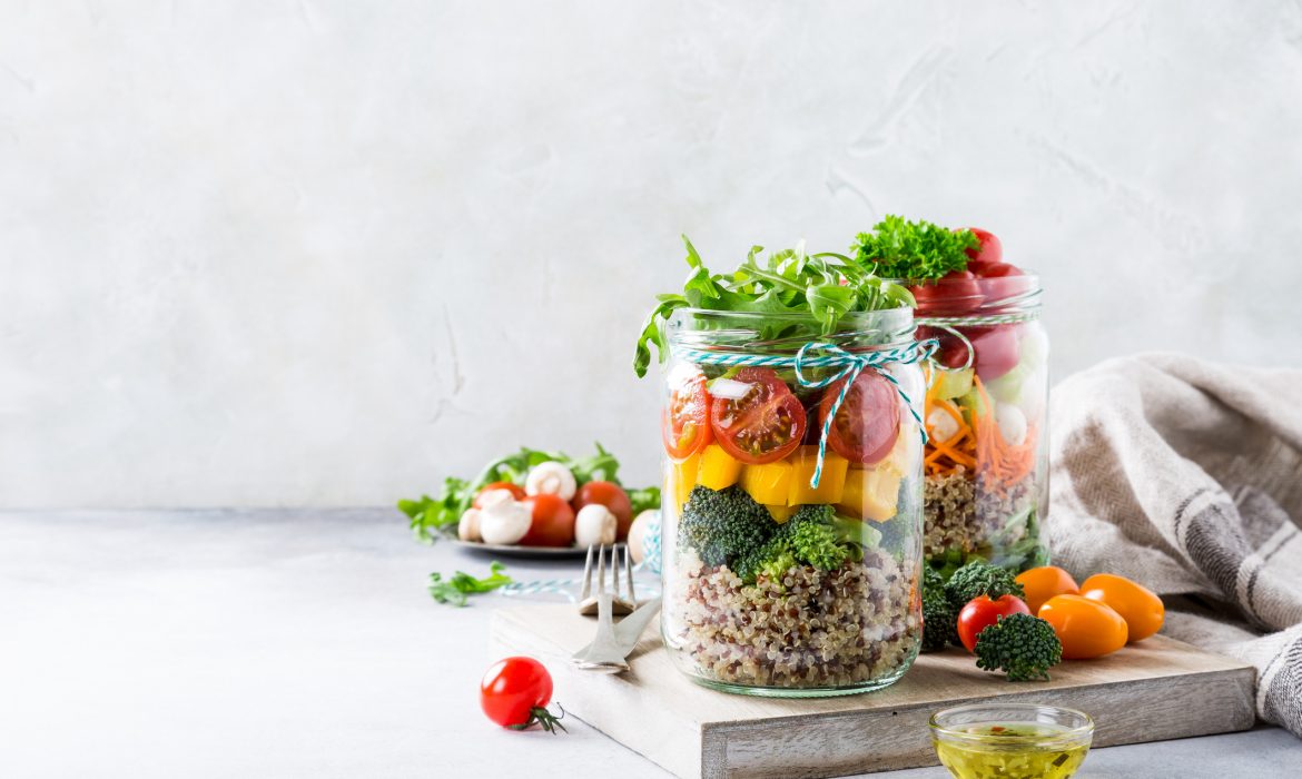 Gourmet meals in jars a hit in lockdown Moscow