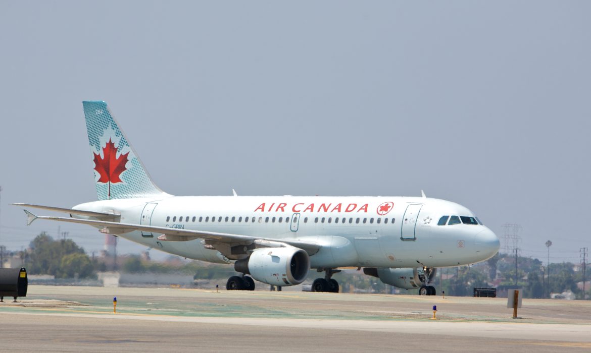 Air Canada perdió 745 millones de dólares en el primer trimestre por COVID-19