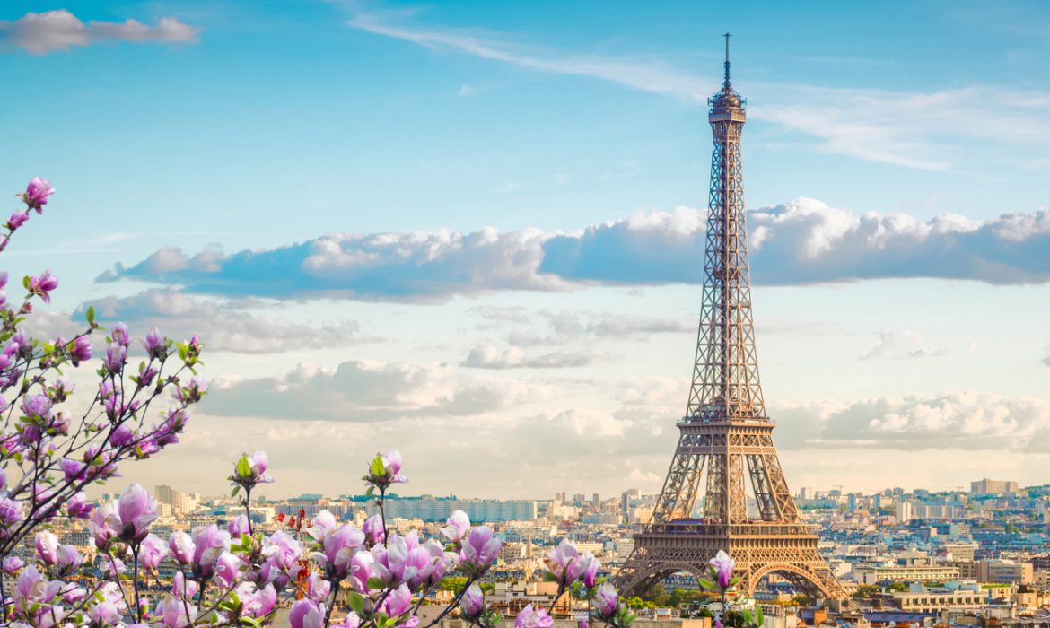 Francia anuncia un plan de 18.000 millones para el sector del turismo