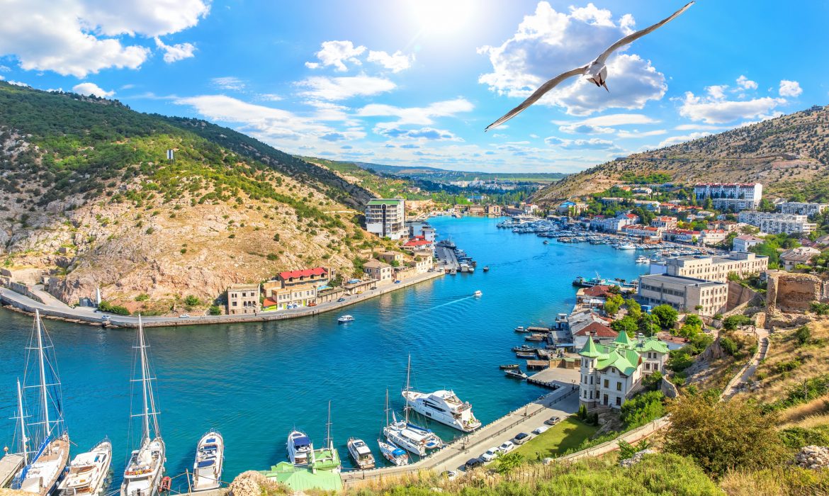 Tourist trade in annexed Crimea on brink as coronavirus bites