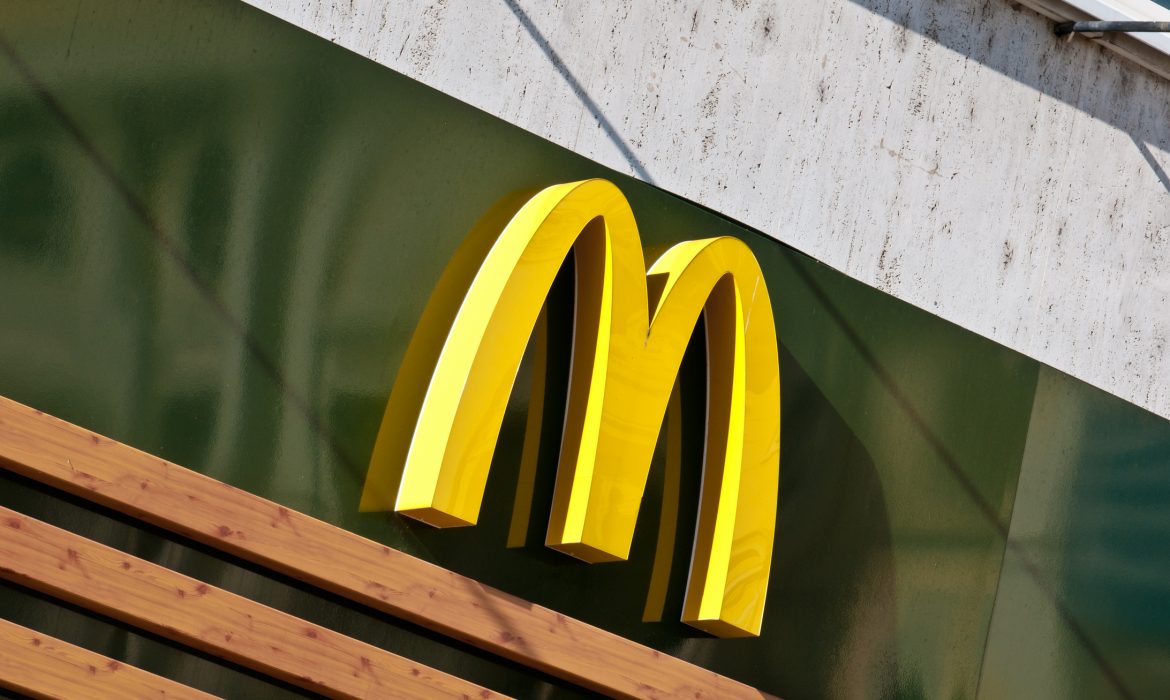 Big Mac at a distance: Dutch McDonald’s trials virus-proof restaurant