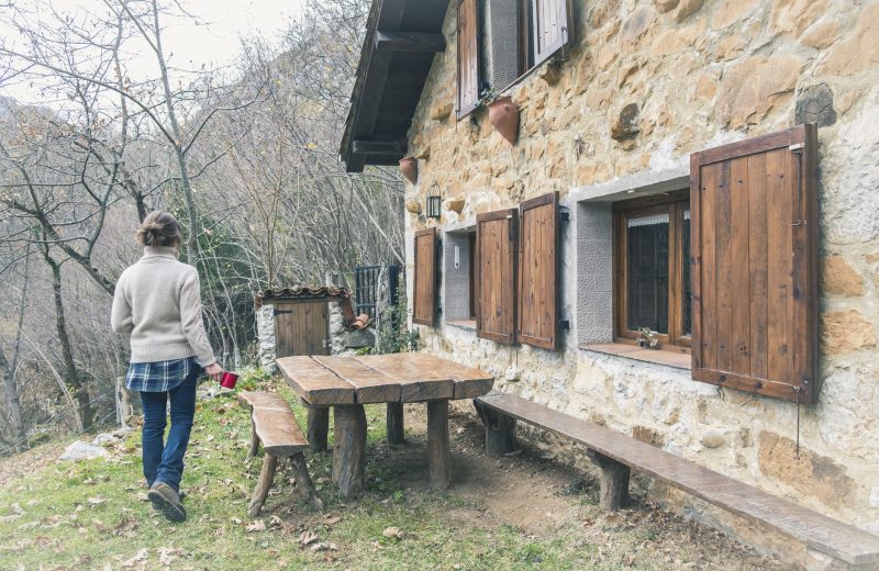 Las pernoctaciones en alojamientos de turismo rural caen un 75,96 % en marzo