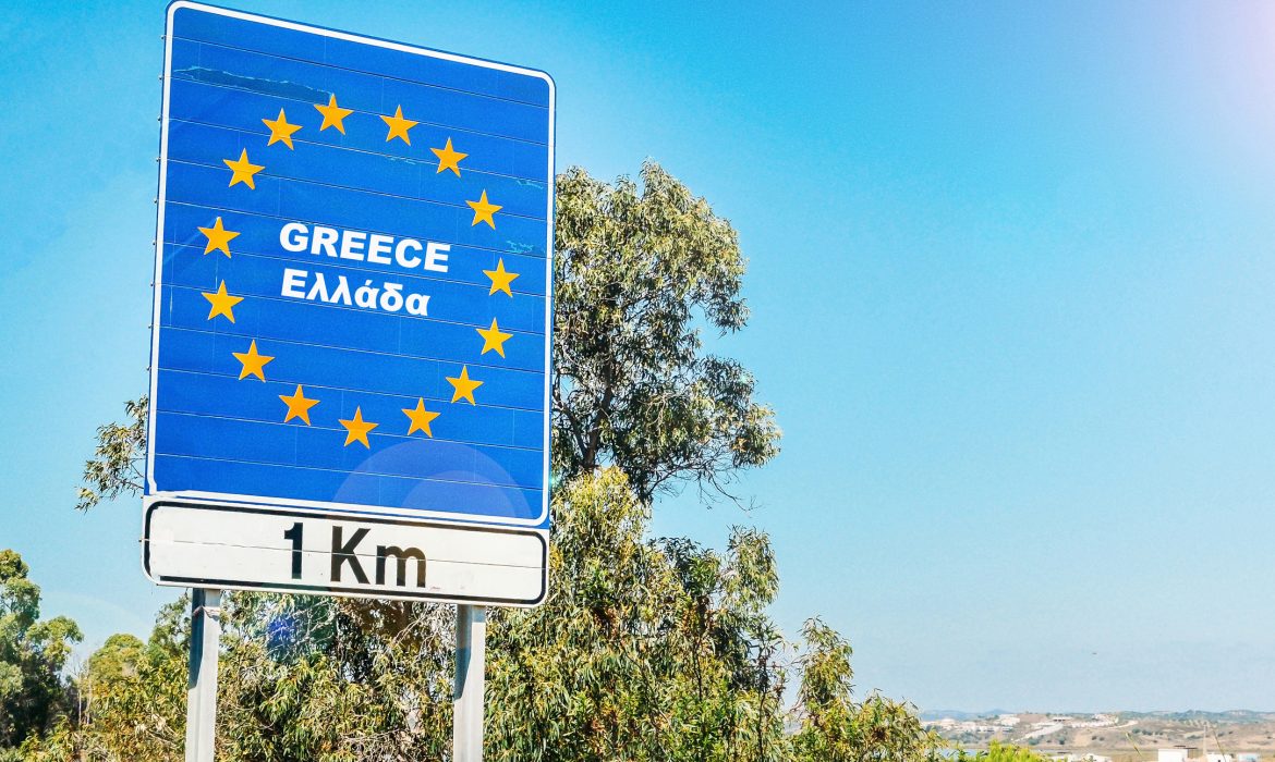 Bulgarians complain of long border queues after Greece eases lockdown