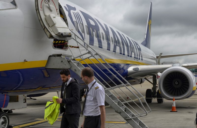 Ryanair threatens winter base closures at Ireland’s Shannon, Cork – RTE