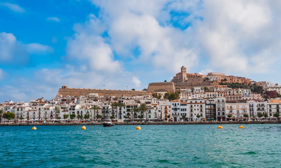Balearic Islands to launch airlift for German tourists on June 15