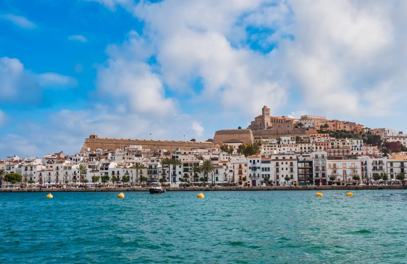 Balearic Islands to launch airlift for German tourists on June 15