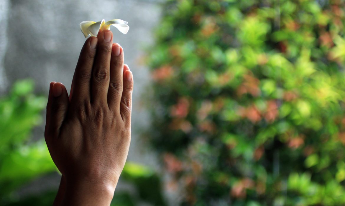Bali holds mass prayers for reopening from coronavirus lockdown