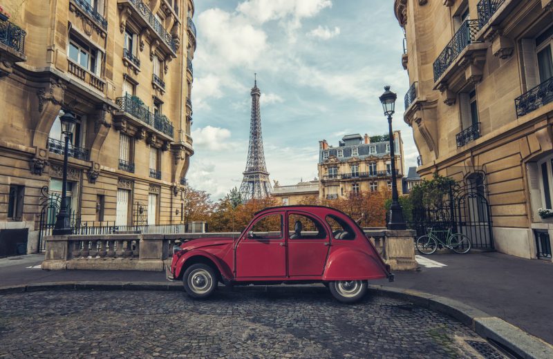 Paris guide seeks post-lockdown jumpstart for vintage 2CV tour