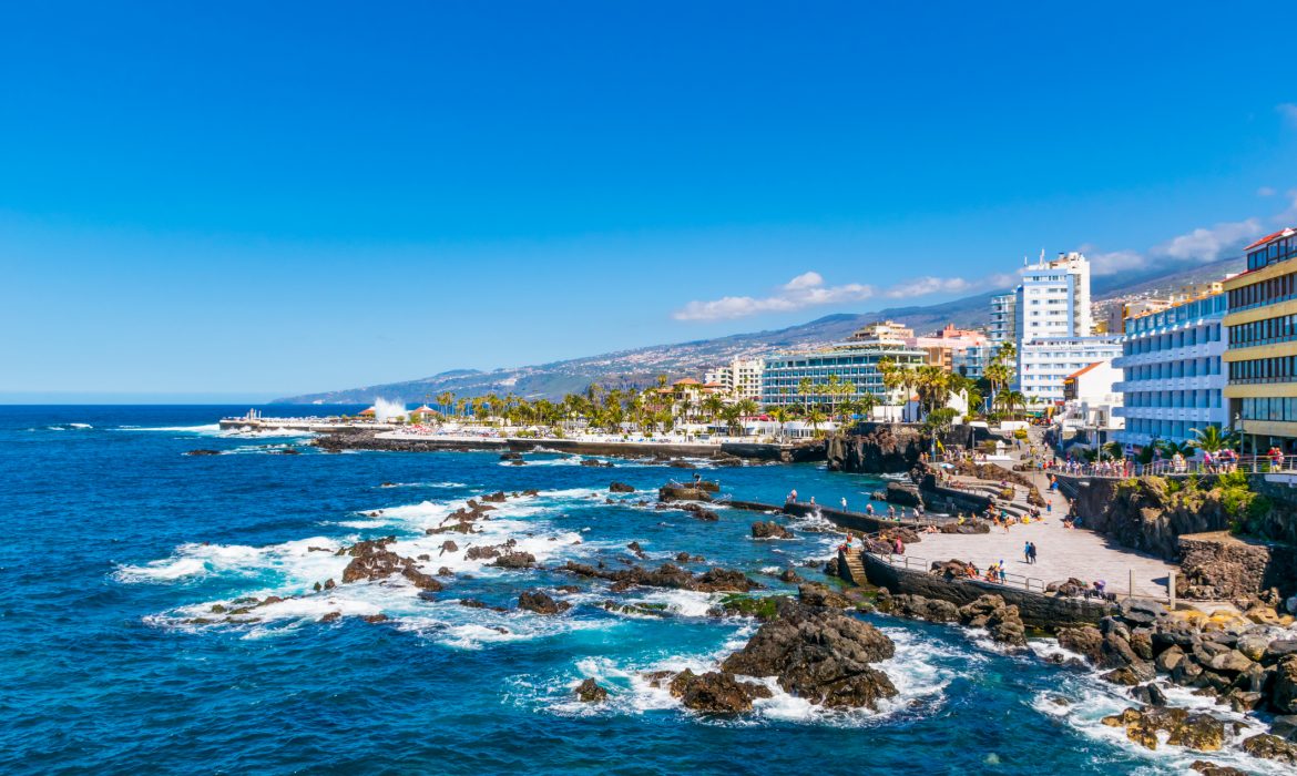 Spain hopes easing of UK quarantine will save Canary Islands winter tourism