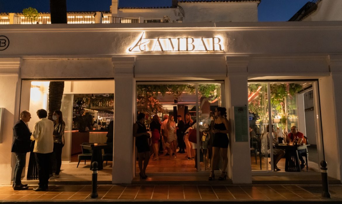 Fiesta de inauguración del nuevo restaurante  A1 Ambar en Puerto Banús