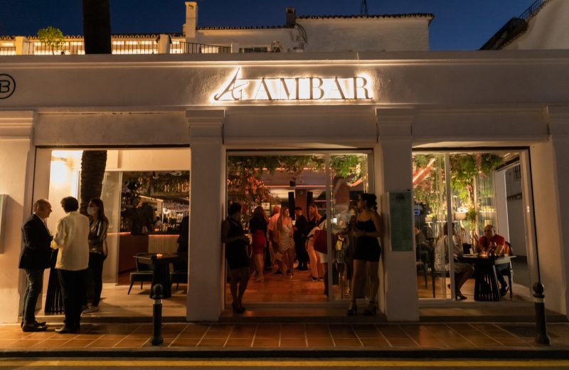 Fiesta de inauguración del nuevo restaurante  A1 Ambar en Puerto Banús