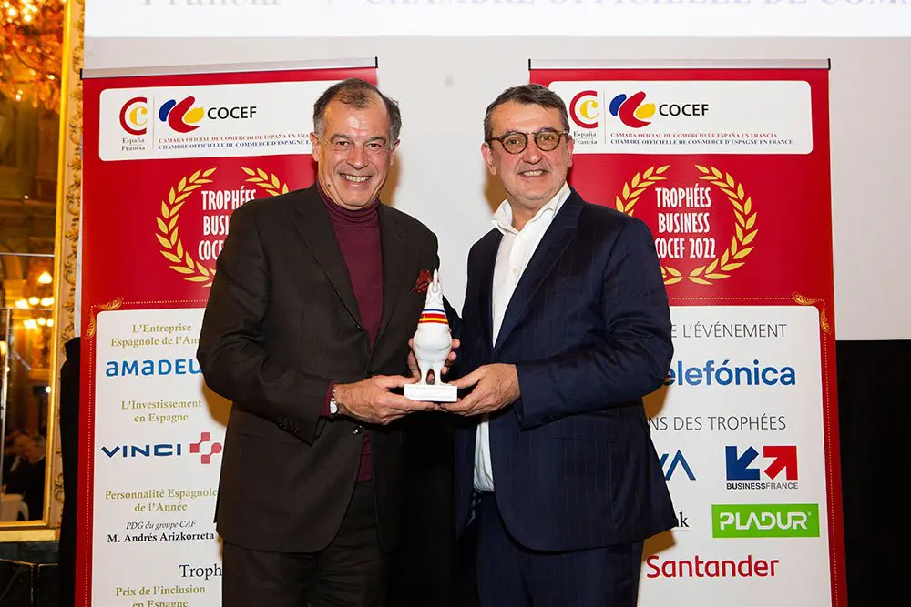 Henri Giscard d’Estaing recibe el Premio a la personalidad francesa del año por la Cocef