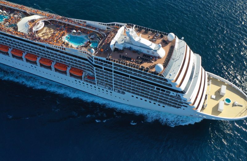 Cruceros de lujo solo para adultos: una nueva forma de viajar sin prisas